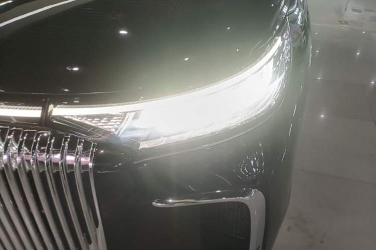 Used VOYAH Dream 2025 PHEV Four-Wheel Drive Prestige Kunpeng Edition Left Front Headlight