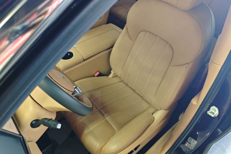 Used VOYAH Dream 2025 PHEV Four-Wheel Drive Prestige Kunpeng Edition Left Front Seat