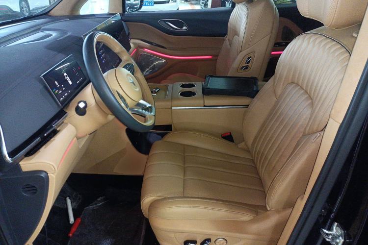 Used VOYAH Dream 2025 PHEV Four-Wheel-Drive Flagship Kunpeng Edition Left Front Seat