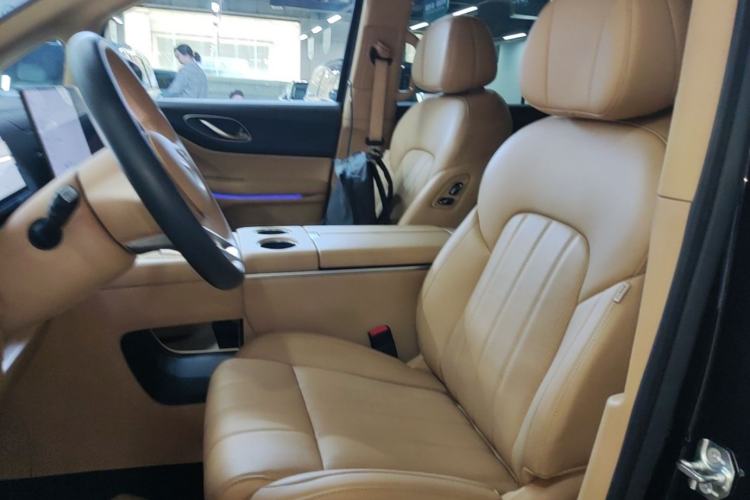 Used VOYAH Dream 2025 PHEV Four-Wheel Drive Prestige Kunpeng Edition Left Front Seat