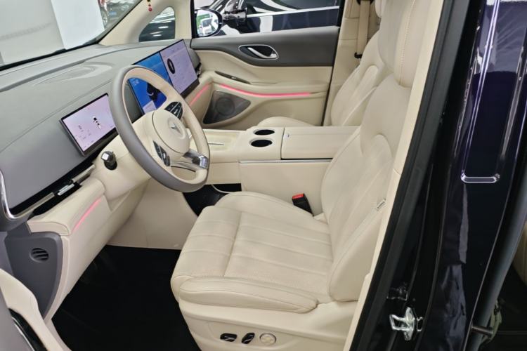 Used VOYAH Dream 2025 PHEV Four-Wheel Drive Prestige Kunpeng Edition Left Front Seat