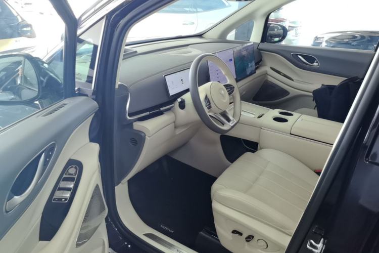 Used VOYAH Dream 2025 PHEV Four-Wheel-Drive Flagship Kunpeng Edition Left Front Seat