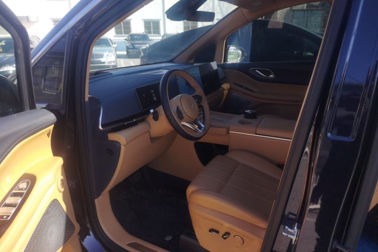 Used VOYAH Dream 2025 PHEV Four-Wheel-Drive Flagship Kunpeng Edition Left Front Seat