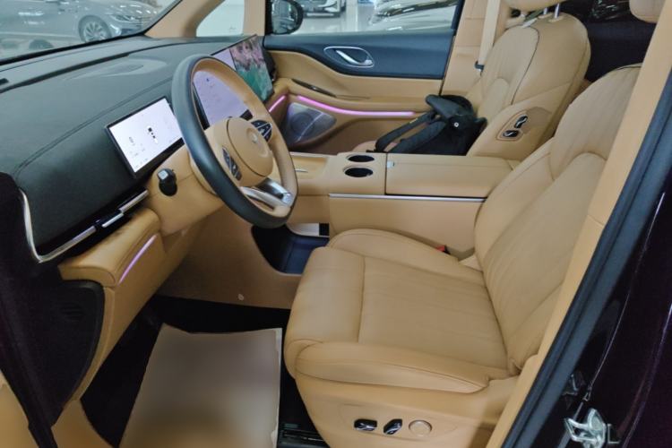 Used VOYAH Dream 2025 PHEV Four-Wheel-Drive Flagship Kunpeng Edition Left Front Seat