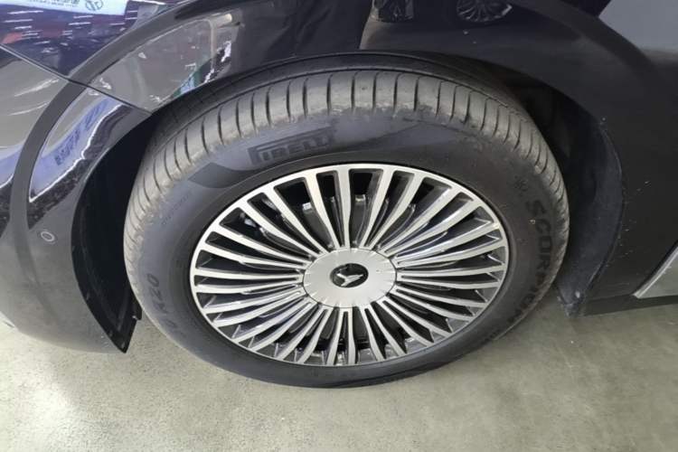 Used VOYAH Dream 2025 PHEV Four-Wheel-Drive Flagship Kunpeng Edition Left Front Wheel Hub