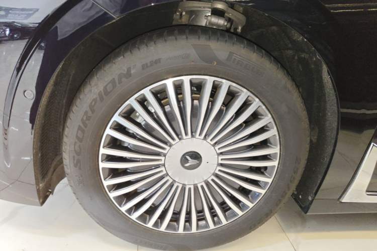 Used VOYAH Dream 2025 PHEV Four-Wheel-Drive Flagship Kunpeng Edition Left Front Wheel Hub