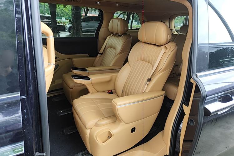 Used VOYAH Dream 2025 PHEV Four-Wheel-Drive Flagship Kunpeng Edition Left Rear Seat