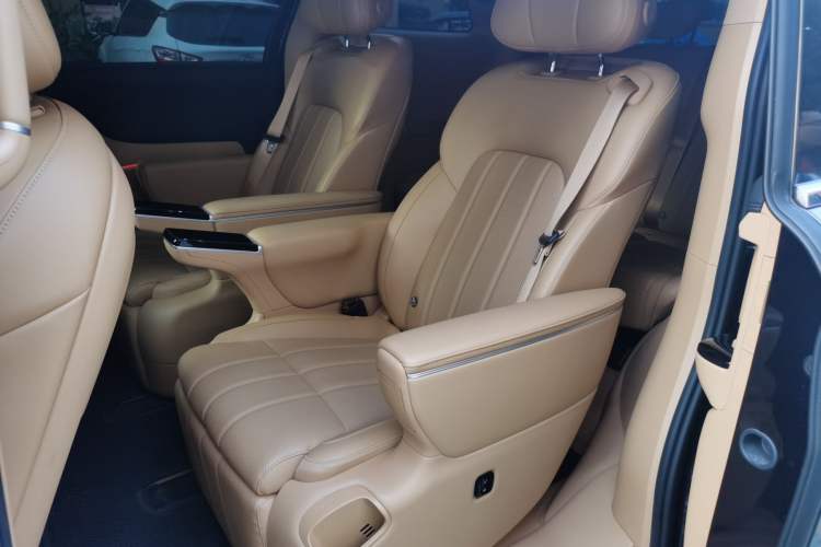Used VOYAH Dream 2025 PHEV Four-Wheel Drive Prestige Kunpeng Edition Left Rear Seat