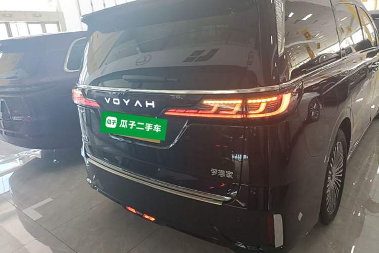 Used VOYAH Dream 2025 PHEV Four-Wheel Drive Prestige Kunpeng Edition Rear