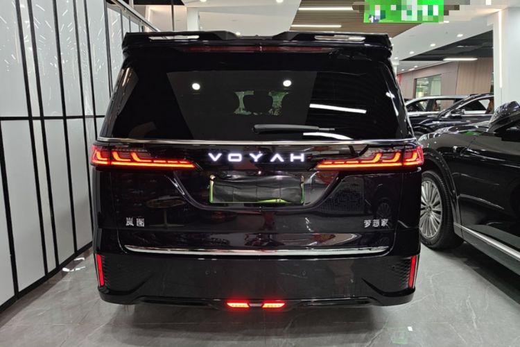 Used VOYAH Dream 2025 PHEV Four-Wheel Drive Prestige Kunpeng Edition Rear