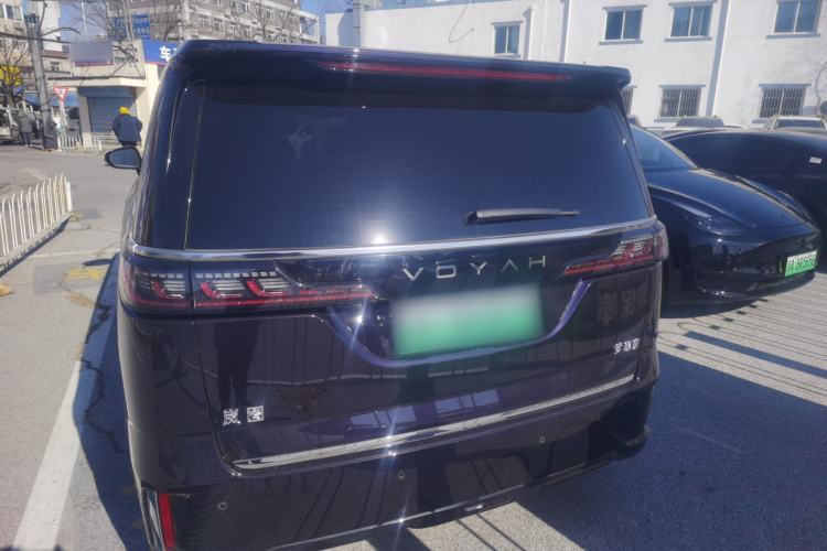 Used VOYAH Dream 2025 PHEV Four-Wheel-Drive Flagship Kunpeng Edition Rear