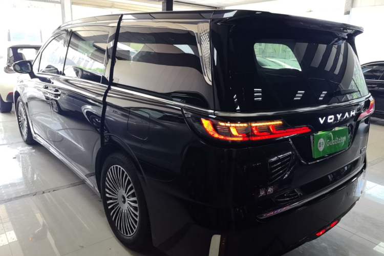 Used VOYAH Dream 2025 PHEV Four-Wheel-Drive Flagship Kunpeng Edition Rear Left 45 Deg