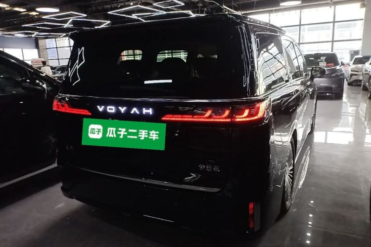 Used VOYAH Dream 2025 PHEV Four-Wheel-Drive Flagship Kunpeng Edition Rear Right 45 Deg