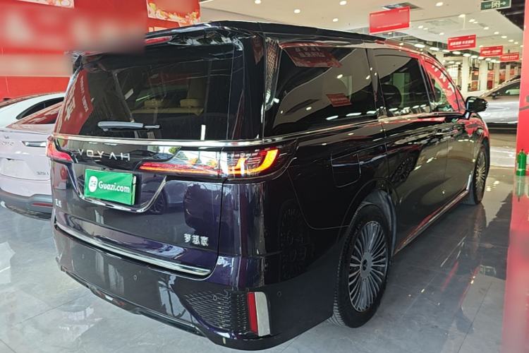 Used VOYAH Dream 2025 PHEV Four-Wheel Drive Prestige Kunpeng Edition Rear Right 45 Deg