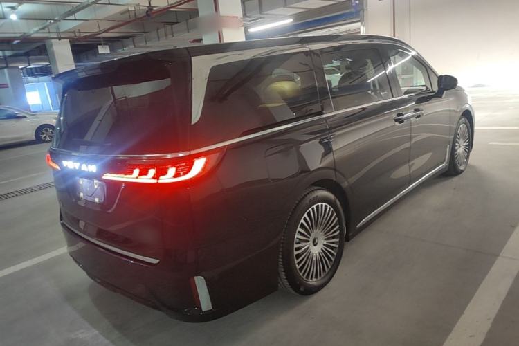 Used VOYAH Dream 2025 PHEV Four-Wheel-Drive Flagship Kunpeng Edition Rear Right 45 Deg
