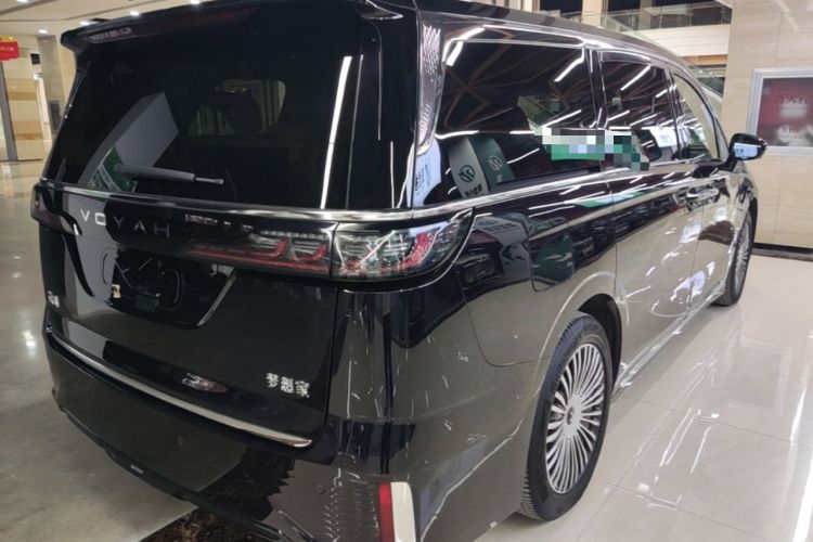 Used VOYAH Dream 2025 PHEV Four-Wheel Drive Prestige Kunpeng Edition Rear Right 45 Deg