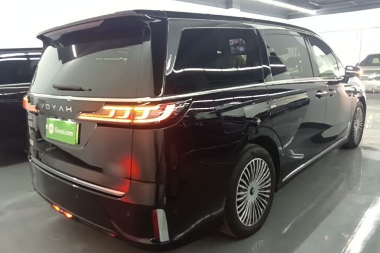 Used VOYAH Dream 2025 PHEV Four-Wheel Drive Prestige Kunpeng Edition Rear Right 45 Deg