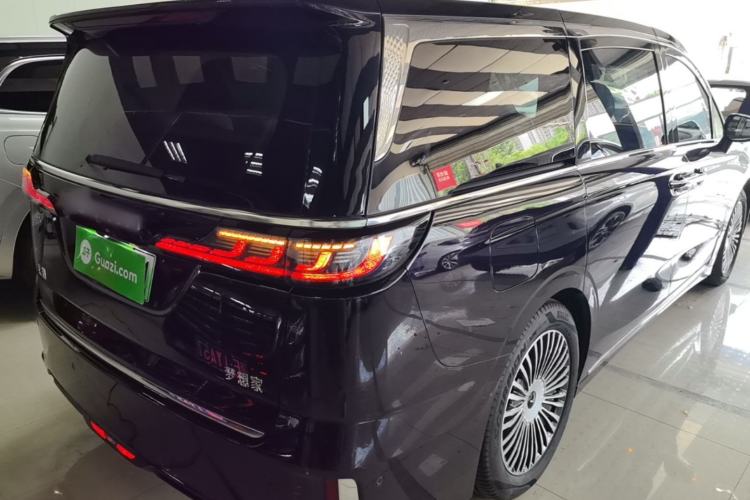 Used VOYAH Dream 2025 PHEV Four-Wheel-Drive Flagship Kunpeng Edition Rear Right 45 Deg