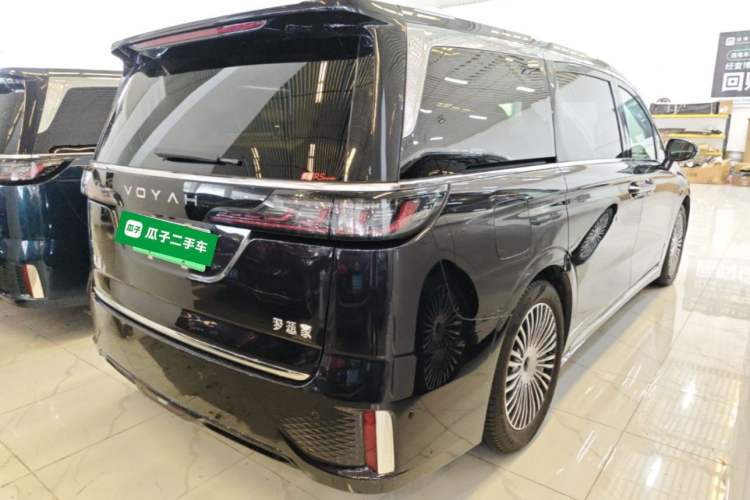 Used VOYAH Dream 2025 PHEV Four-Wheel-Drive Flagship Kunpeng Edition Rear Right 45 Deg