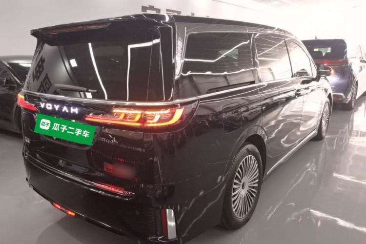 Used VOYAH Dream 2025 PHEV Four-Wheel Drive Prestige Kunpeng Edition Rear Right 45 Deg