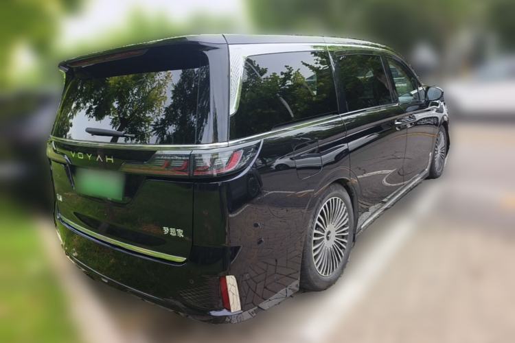 Used VOYAH Dream 2025 PHEV Four-Wheel-Drive Flagship Kunpeng Edition Rear Right 45 Deg