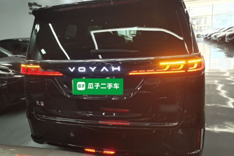 Used VOYAH Dream 2025 PHEV Four-Wheel Drive Prestige Kunpeng Edition Rear