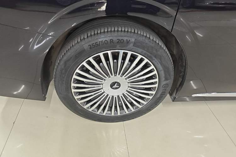 Used VOYAH Dream 2025 PHEV Four-Wheel Drive Prestige Kunpeng Edition Right Rear Wheel Hub