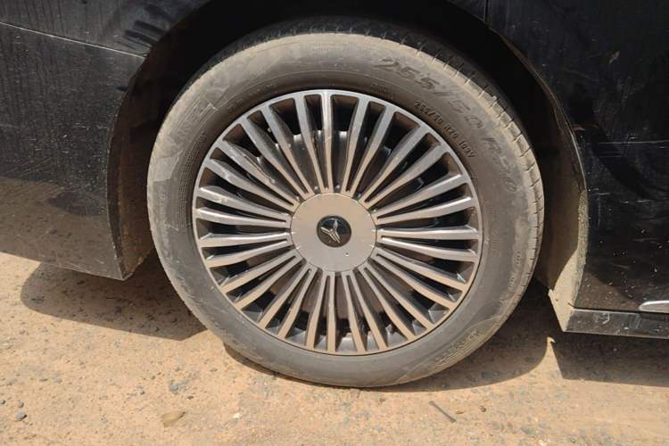 Used VOYAH Dream 2025 PHEV Four-Wheel-Drive Flagship Kunpeng Edition Right Rear Wheel Hub