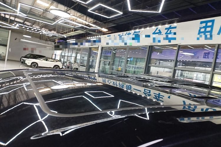 Used VOYAH Dream 2025 PHEV Four-Wheel-Drive Flagship Kunpeng Edition Roof