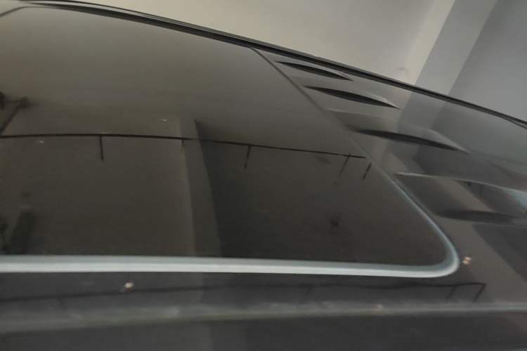 Used VOYAH Dream 2025 PHEV Four-Wheel-Drive Flagship Kunpeng Edition Roof