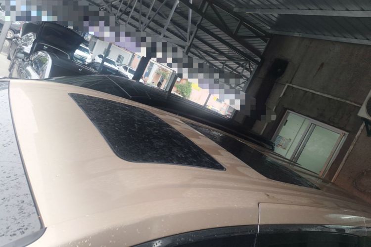 Used VOYAH Dream 2025 PHEV Four-Wheel-Drive Flagship Kunpeng Edition Roof