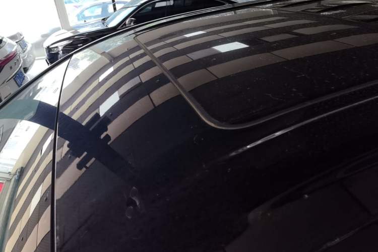 Used VOYAH Dream 2025 PHEV Four-Wheel-Drive Flagship Kunpeng Edition Roof
