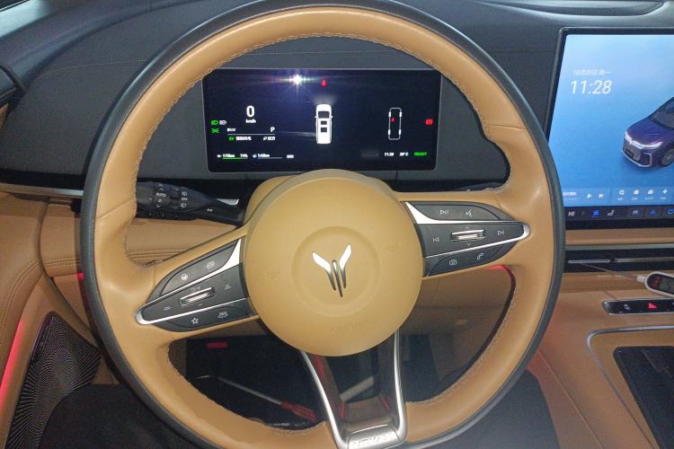 Used VOYAH Dream 2025 PHEV Four-Wheel-Drive Flagship Kunpeng Edition Steering Wheel