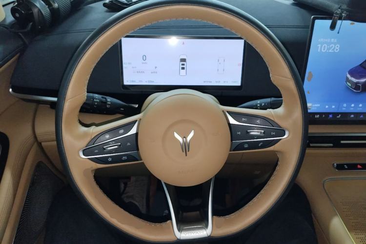 Used VOYAH Dream 2025 PHEV Four-Wheel-Drive Flagship Kunpeng Edition Steering Wheel