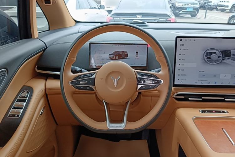 Used VOYAH Dream 2025 PHEV Four-Wheel Drive Excellence Qiankun Edition Steering Wheel