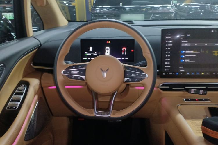 Used VOYAH Dream 2025 PHEV Four-Wheel-Drive Flagship Kunpeng Edition Steering Wheel