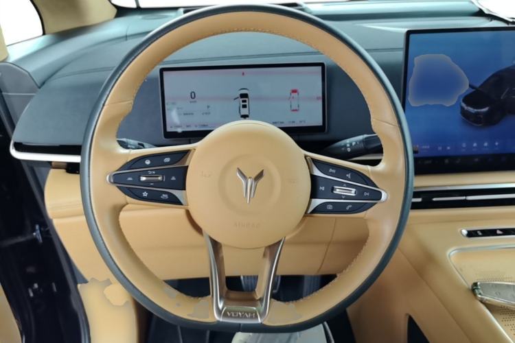 Used VOYAH Dream 2025 PHEV Four-Wheel-Drive Flagship Kunpeng Edition Steering Wheel