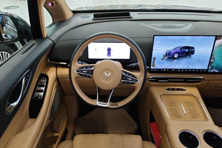 Used VOYAH Dream 2025 PHEV Four-Wheel-Drive Flagship Kunpeng Edition Steering Wheel