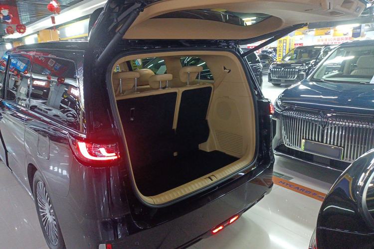 Used VOYAH Dream 2025 PHEV Four-Wheel-Drive Flagship Kunpeng Edition Trunk