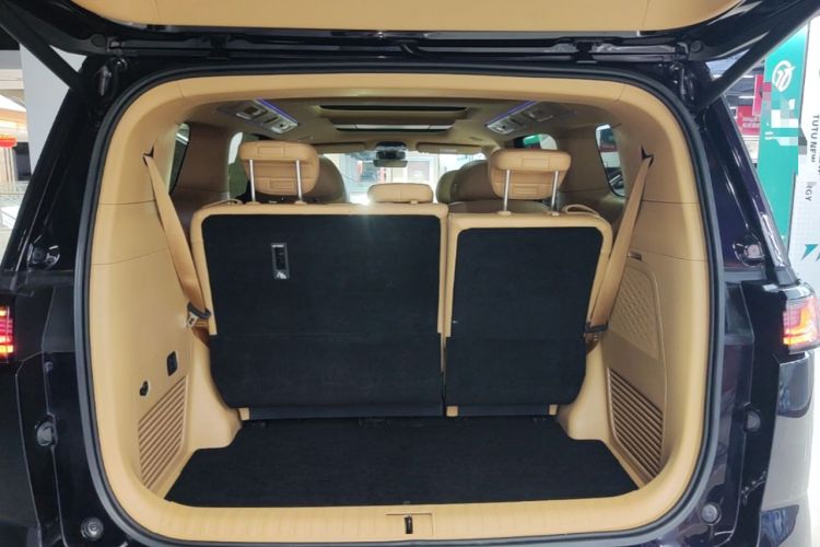 Used VOYAH Dream 2025 PHEV Four-Wheel Drive Prestige Kunpeng Edition Trunk