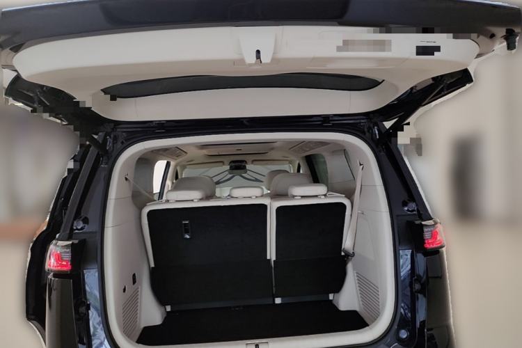 Used VOYAH Dream 2025 PHEV Four-Wheel-Drive Flagship Kunpeng Edition Trunk