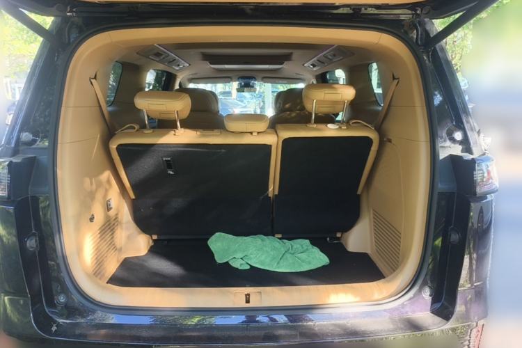 Used VOYAH Dream 2025 PHEV Four-Wheel Drive Prestige Kunpeng Edition Trunk