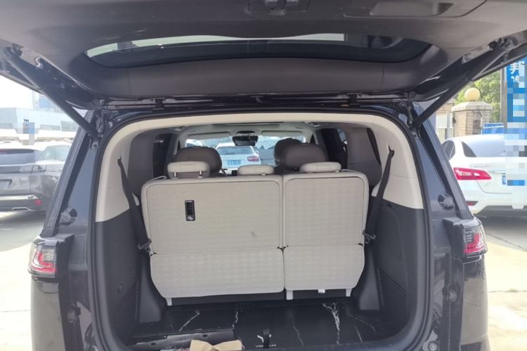 Used VOYAH Dream 2025 PHEV Four-Wheel-Drive Flagship Version – Qiankun Edition Trunk
