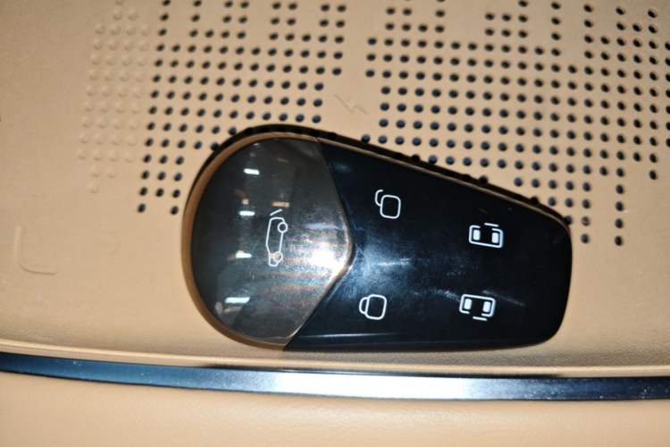 Used VOYAH Dream 2025 PHEV Four-Wheel-Drive Flagship Kunpeng Edition Vehicle Key