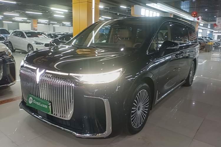 Used VOYAH Dream 2025 PHEV Four-Wheel Drive Prestige Kunpeng Edition Guazi used car, China used car export, Used car for sale, Used cars, Cheapest cars for sale
