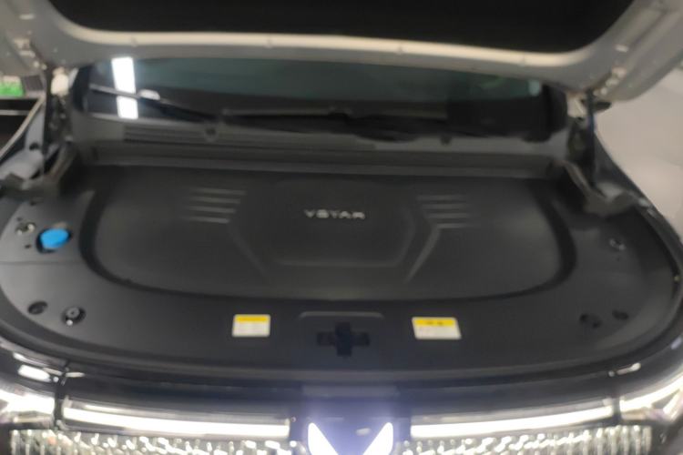 Used VOYAH Dream 2025 PHEV Four-Wheel-Drive Flagship Version – Qiankun Edition Engine Bay