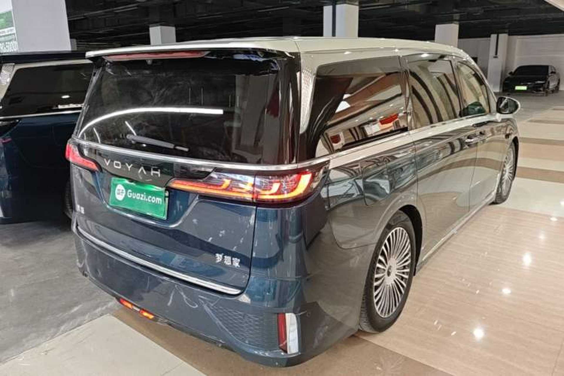 Used VOYAH Dream 2025 PHEV Four-Wheel-Drive Flagship Version – Qiankun Edition Rear Right 45 Deg