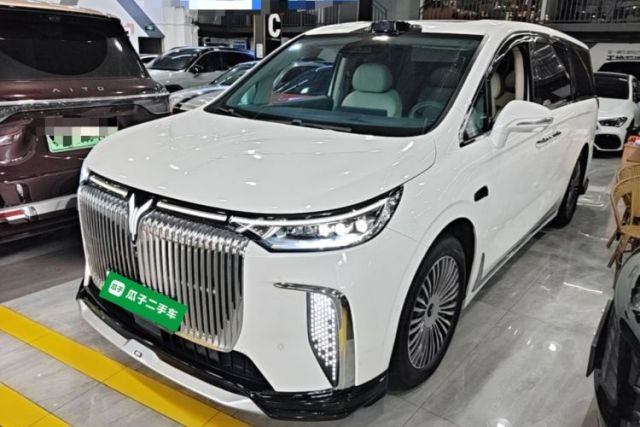 Used VOYAH Dream 2025 PHEV Four-Wheel Drive Prestige Qiankun Edition