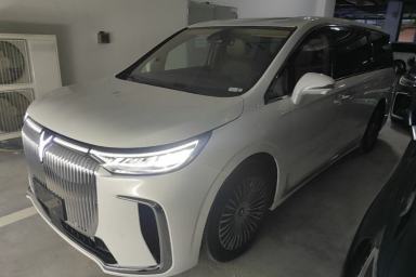 Used VOYAH Dream 2025 PHEV Four-Wheel Drive Prestige Kunpeng Edition