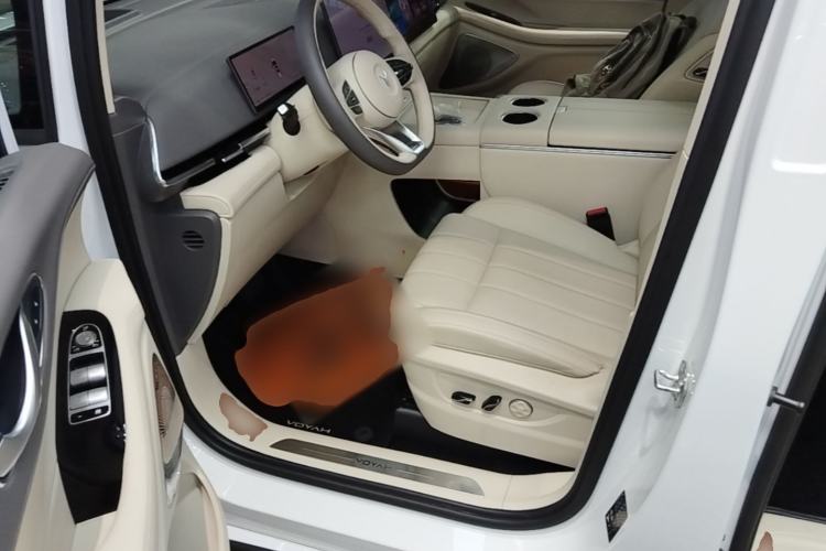 Used VOYAH Dream 2025 PHEV Four-Wheel Drive Prestige Kunpeng Edition Driver Seat